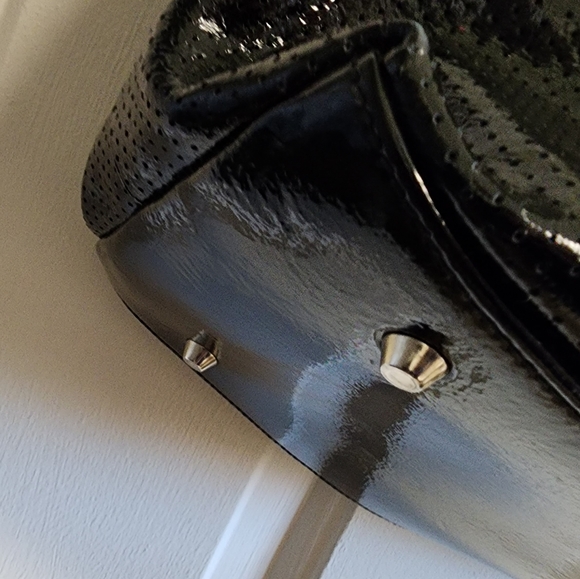 Roberta Gandolfi patent black bag - Picture 6 of 16